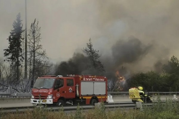 İsrail yanıyor! Uluslararası yardım yolda: Yerleşim yerleri boşaltılıyor